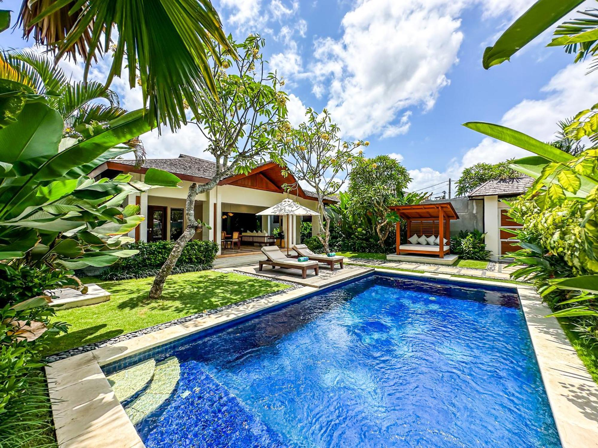 Ghana Villa Seminyak By Pramana Villas 外观 照片