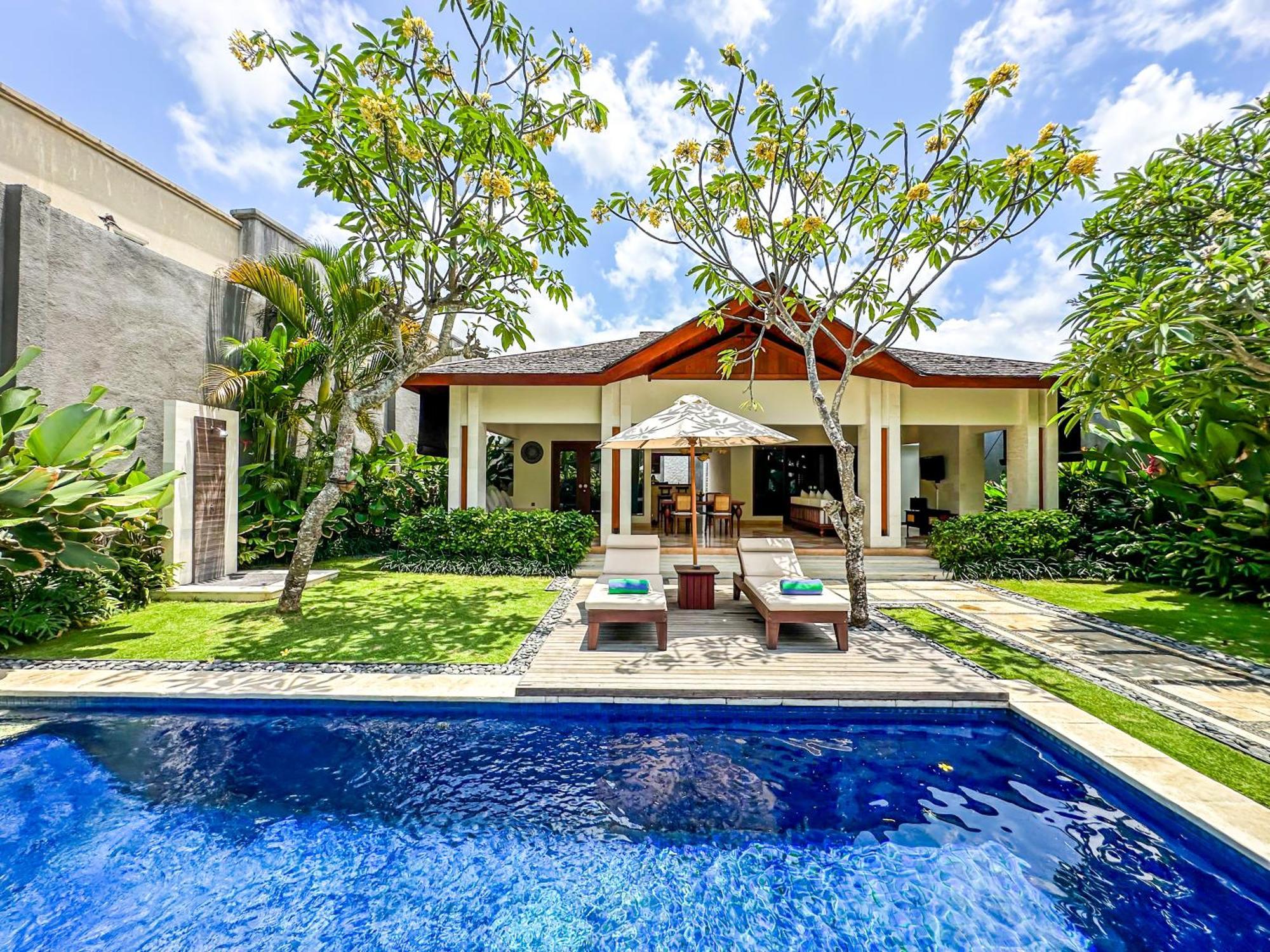 Ghana Villa Seminyak By Pramana Villas 外观 照片
