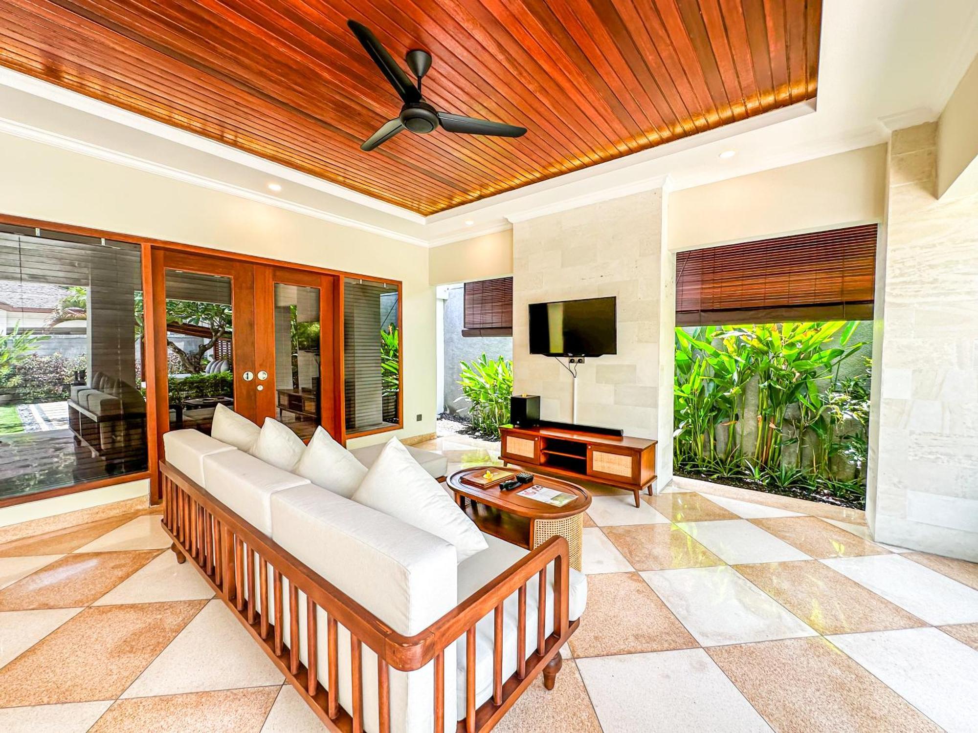 Ghana Villa Seminyak By Pramana Villas 外观 照片